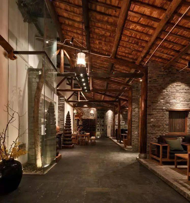 【开云电竞】
黄河故事·匠心人物：郑州高端设计师系列人物访谈——胡卫民(图7)