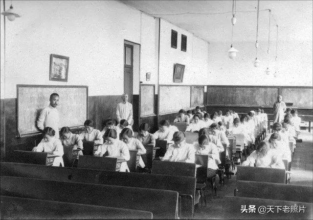 
民国女生是什么样子 1920年北京汇文学校老照片为你展示_开云电竞官网(图2)