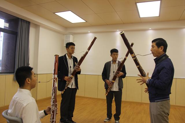 索马里首都一酒店及餐厅遭袭击 至少20人死亡【开云电竞官网】(图2) 开云电竞官网