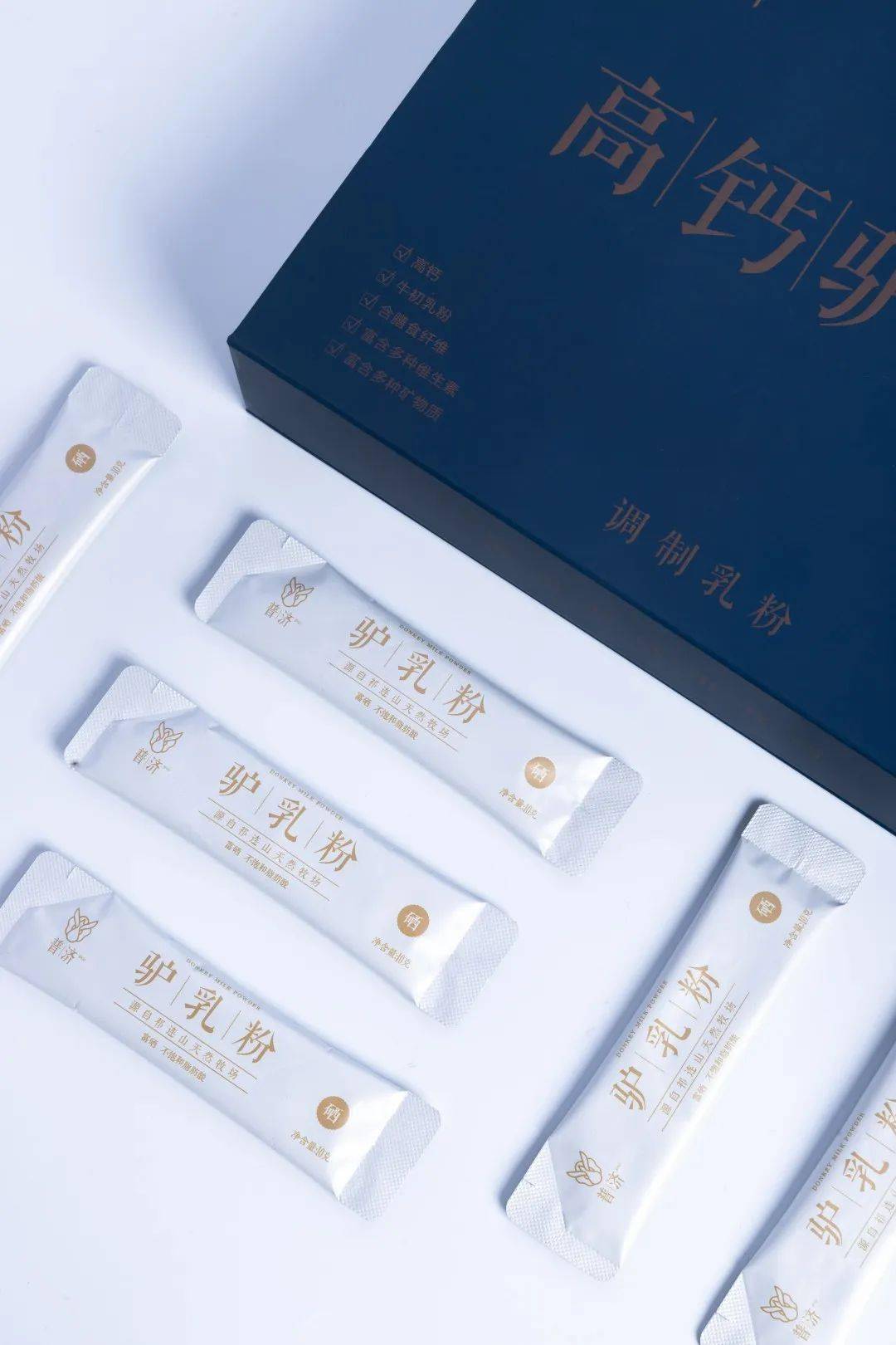 开云电竞官方网站_
普济、濟尤物系列产物入选《专精特新品牌名录》(图17)